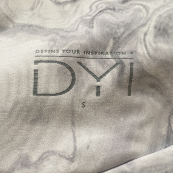 DYI Smoky white with grey leggings. - Picture 5 of 5